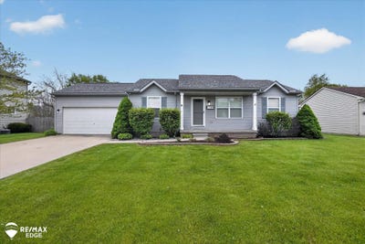 /international/us/9384-sandy-hollow-lane-davison-mi-110108018149/