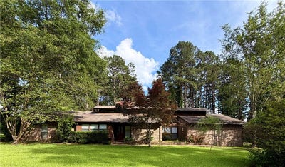 /international/us/1765-hollyhill-drive-camden-ar-110108281774/