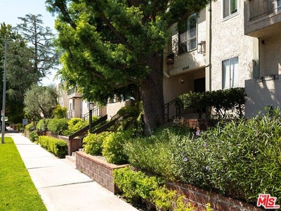 /international/us/5055-coldwater-canyon-ave-sherman-oaks-ca-110110195549/