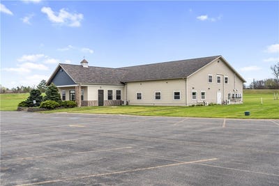 /international/us/4528-north-road-geneseo-ny-110107399105/