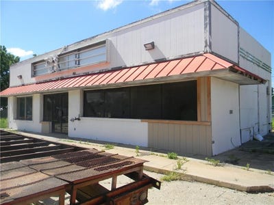 /international/us/201-w-mary-street-yates-center-ks-110108824170/