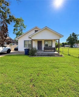 /international/us/211-w-n-street-coffeyville-ks-110120551830/