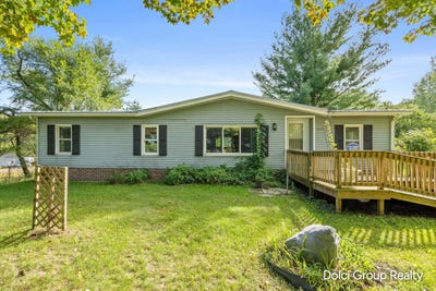 /international/us/1420-n-stone-road-hesperia-mi-110110254084/