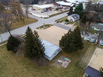 /international/us/1309-g-avenue-grundy-center-ia-110107611267/