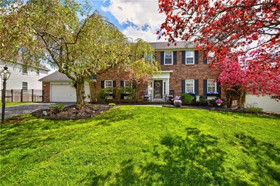 /international/us/109-broadmoor-trail-fairport-ny-110107877320/