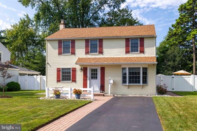 /international/us/412-corinthian-avenue-hatboro-pa-110101439168/