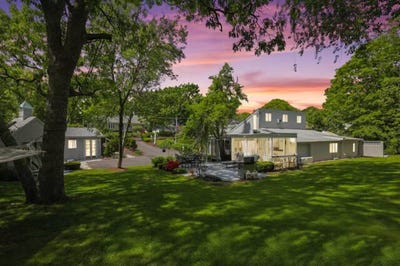 /international/us/130-wimbledon-drive-west-yarmouth-ma-110100045876/