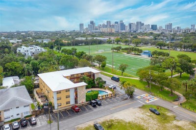 /international/us/744-ne-14th-avenue-fort-lauderdale-fl-110099735647/