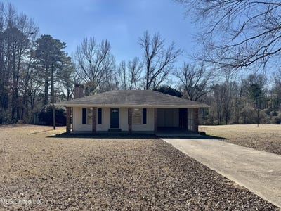 /international/us/22-longmire-road-natchez-ms-110105766161/