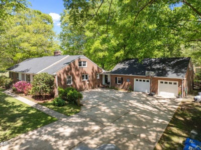 /international/us/68-oakwood-drive-chapel-hill-nc-110108217943/