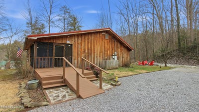 /international/us/355-boat-gunnel-rd-townsend-tn-110105275314/