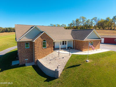 /international/us/5217-diehl-way-bedford-pa-110120421197/