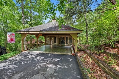 /international/us/289-doc-thomas-ridge-road-blairsville-ga-110108505031/