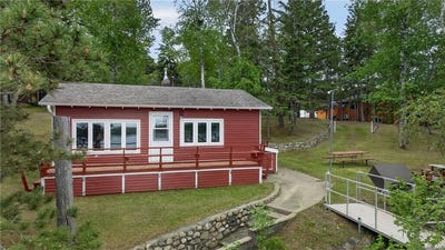 /international/us/21440-county-18-nevis-mn-110107385947/