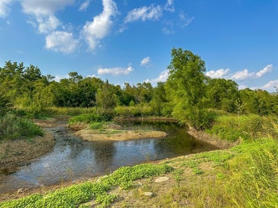 /international/us/0-county-road-3550-honey-grove-tx-110098421073/