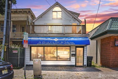 /international/us/495-new-brunswick-avenue-fords-nj-110101360654/