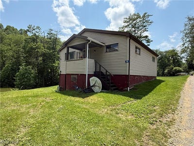 /international/us/51-buckeye-drive-new-cumberland-wv-110100260198/
