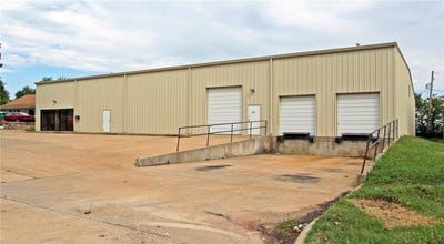 /international/us/1010-backus-avenue-springdale-ar-110102202395/