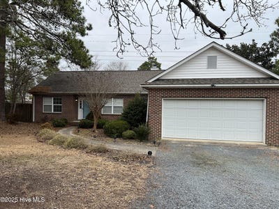 /international/us/10-beryl-circle-pinehurst-nc-110108278682/