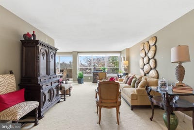 /international/us/1001-city-avenue-wynnewood-pa-110106183023/