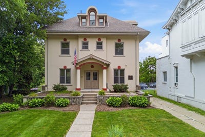/international/us/246-w-6th-street-erie-pa-110120453087/