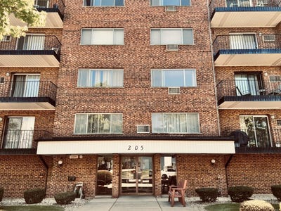 /international/us/205-w-miner-street-arlington-heights-il-110107208303/