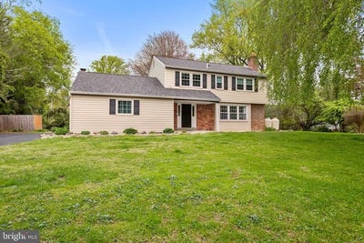 /international/us/33-stirling-way-chadds-ford-pa-110107552212/