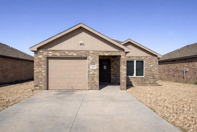 /international/us/2425-n-avenue-n-lubbock-tx-110107200245/