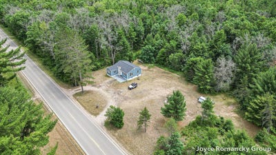 /international/us/1755-w-baldwin-road-baldwin-mi-110100587162/