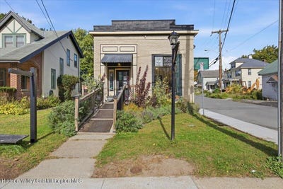 /international/us/466-main-street-cairo-ny-110120457077/