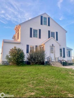 /international/us/3065-grant-avenue-adair-ia-110108201248/