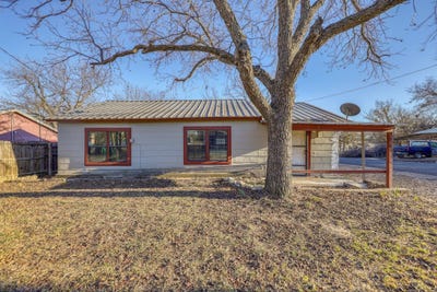 /international/us/1006-e-dodge-street-stephenville-tx-110107994685/
