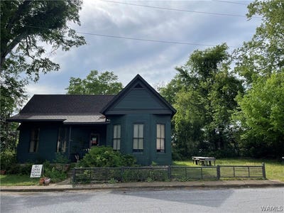 /international/us/902-wheelan-st-greensboro-al-110107938772/