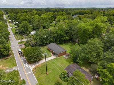 /international/us/406-s-hubbard-street-bonifay-fl-110108448425/