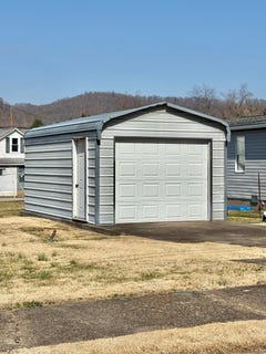 /international/us/617-north-6th-avenue-paden-city-wv-110106093295/