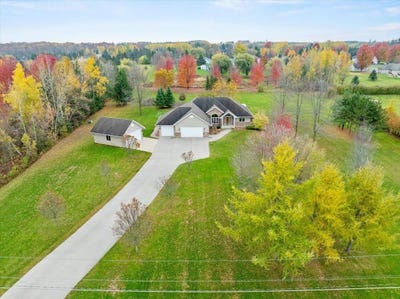 /international/us/111133-mann-street-marshfield-wi-110105886282/