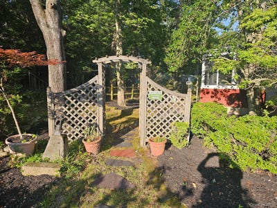 /international/us/32-fern-road-rocky-point-ny-110110176450/
