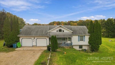 /international/us/884-44th-street-pullman-mi-110120627867/