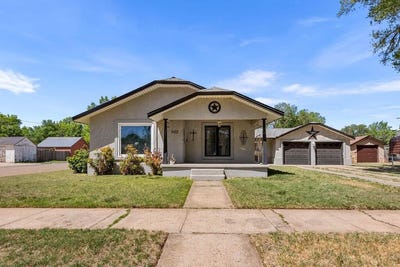 /international/us/922-denver-avenue-dalhart-tx-110109625961/