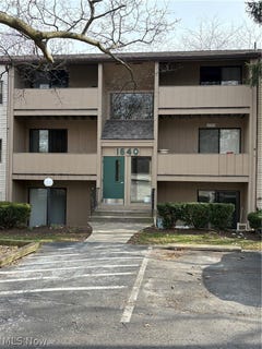/international/us/1640-juniper-drive-westlake-oh-110107440637/