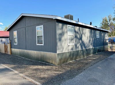 /international/us/400-n-500-265-w-moab-ut-110107952804/
