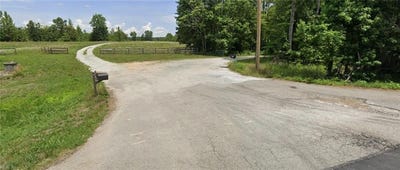 /international/us/deer-farm-lane-goochland-va-110110332988/