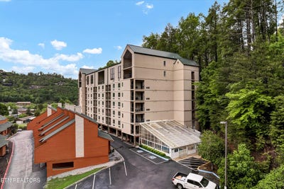 /international/us/413-baskins-creek-rd-gatlinburg-tn-110099648793/