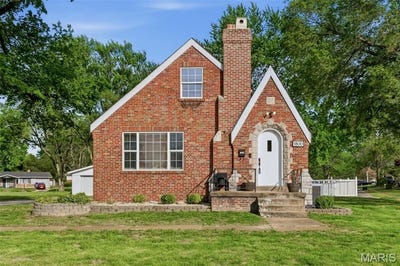 /international/us/1800-patterson-road-florissant-mn-110107377821/
