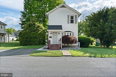 /international/us/34-half-street-hershey-pa-110108496897/