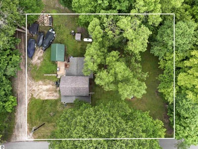 /international/us/16933-3rd-street-copemish-mi-110100185473/