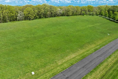 /international/us/lt14-trinity-ln-lake-geneva-wi-110099736009/