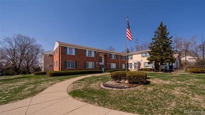 /international/us/451-miller-avenue-rochester-mi-110107989388/