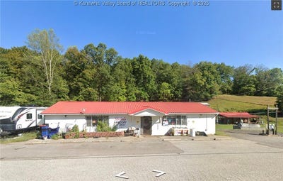 /international/us/10259-crab-creek-road-henderson-wv-110104241607/