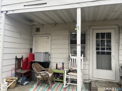 /international/us/267-rockwell-street-winchester-ct-110107663731/